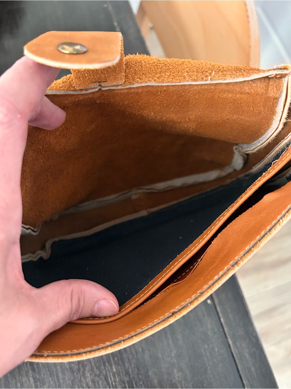 Vintage Women’s Leather Saddle Bag - Picture 5 of 5